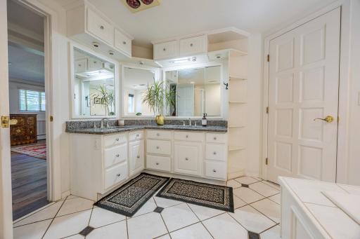 7829 Alden Way NE, Minneapolis, MN 55432