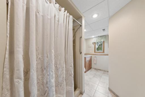 1197 Jackson Street S, Shakopee, MN 55379