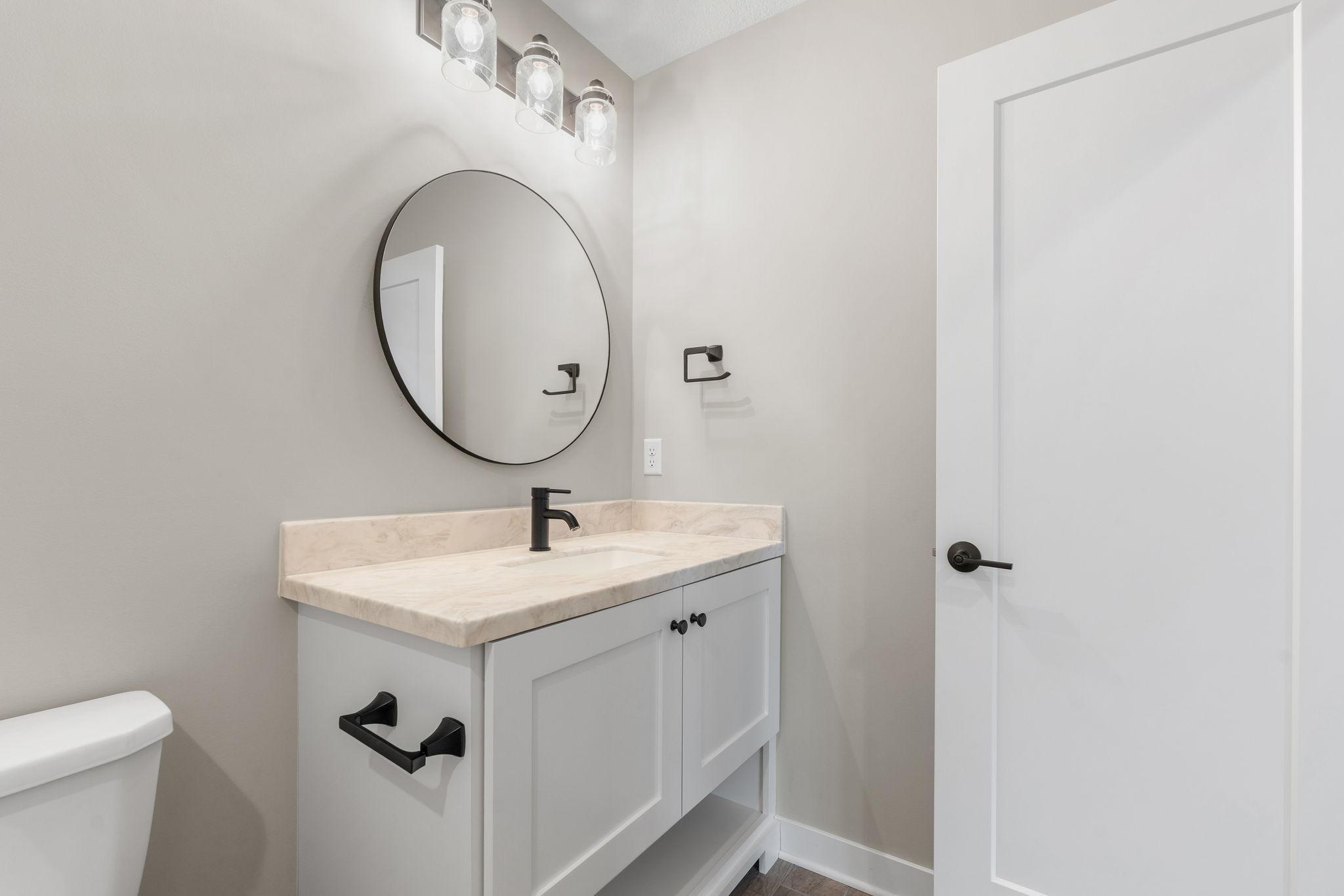 70-web-or-mls-18310 61st Ave N-70.jpg