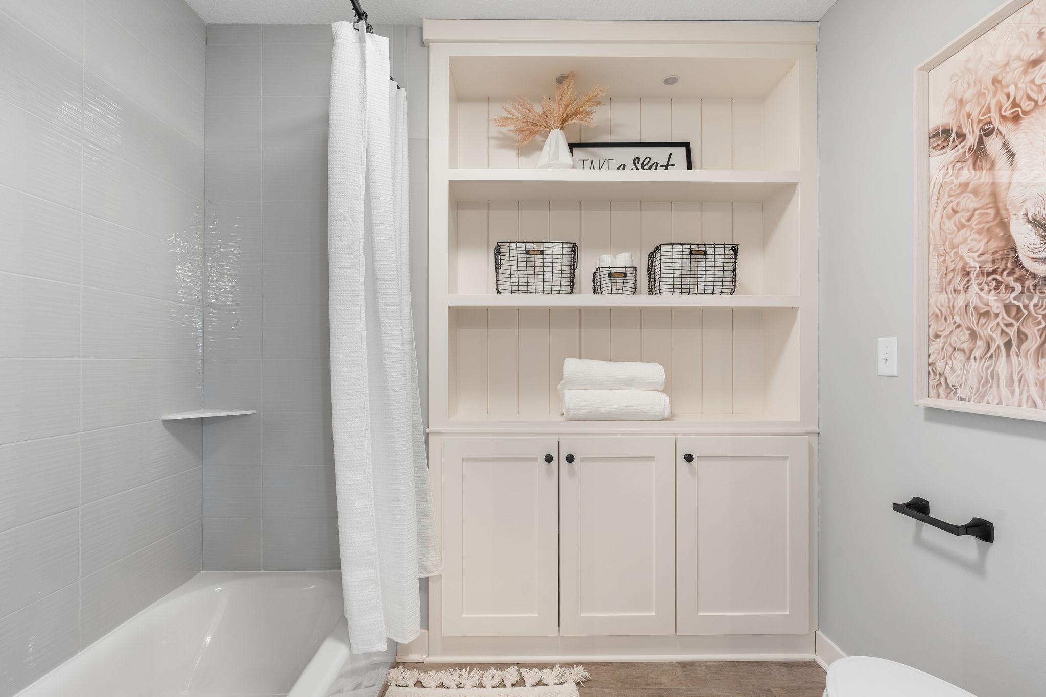 43-web-or-mls-18310 61st Ave N-43.jpg