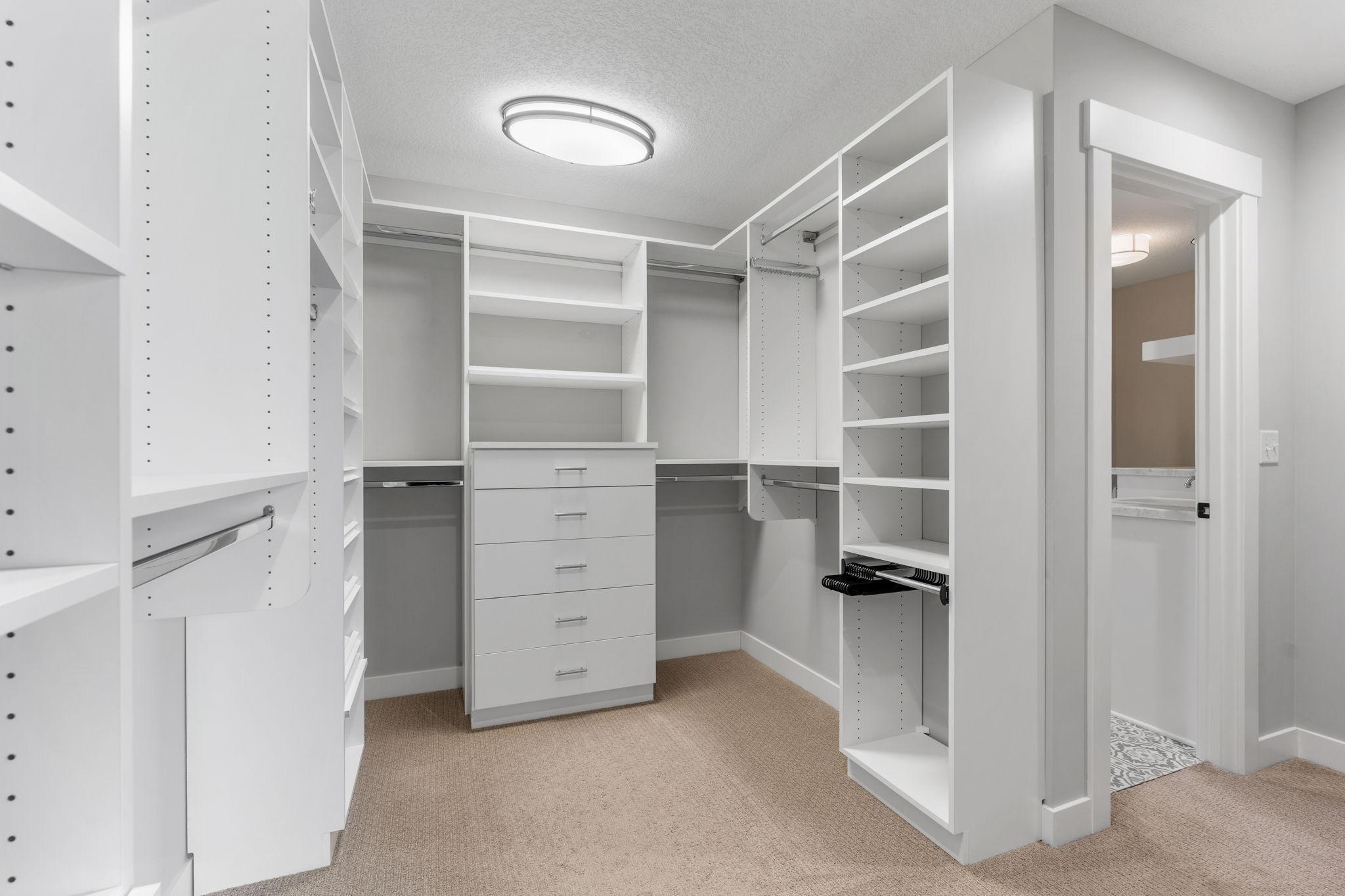 59-web-or-mls-18310 61st Ave N-59.jpg