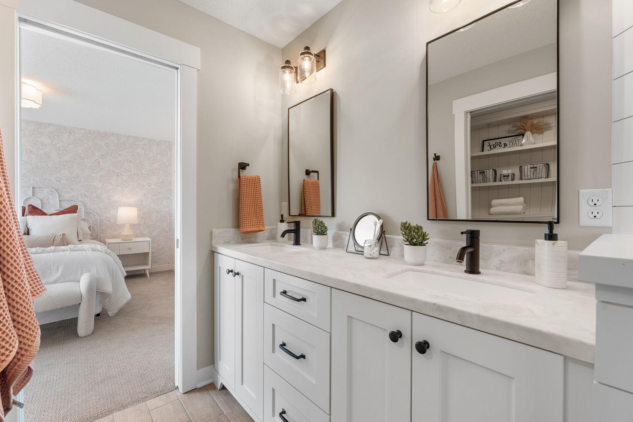 41-web-or-mls-18310 61st Ave N-41.jpg