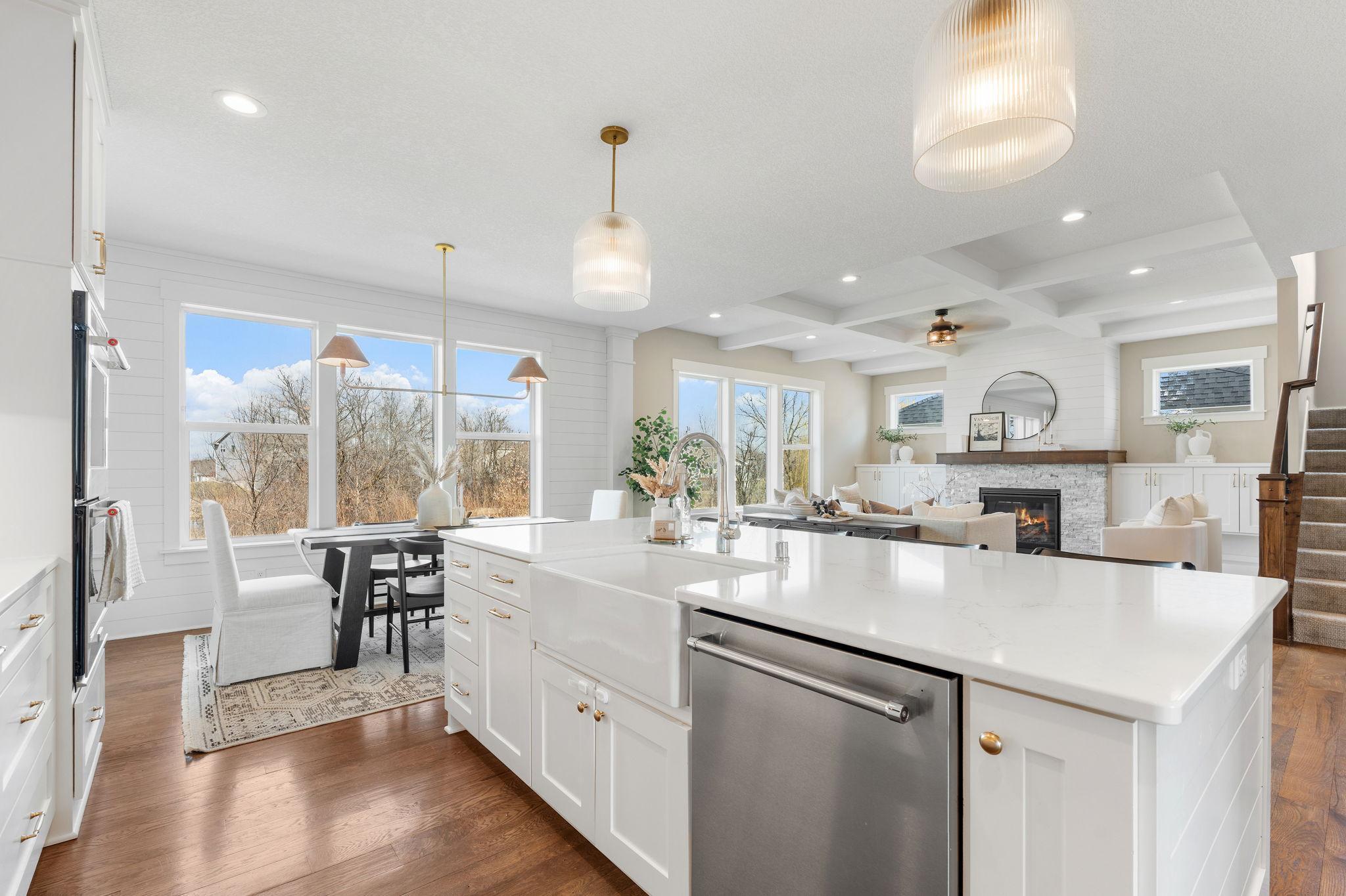 18-web-or-mls-18310 61st Ave N-18.jpg