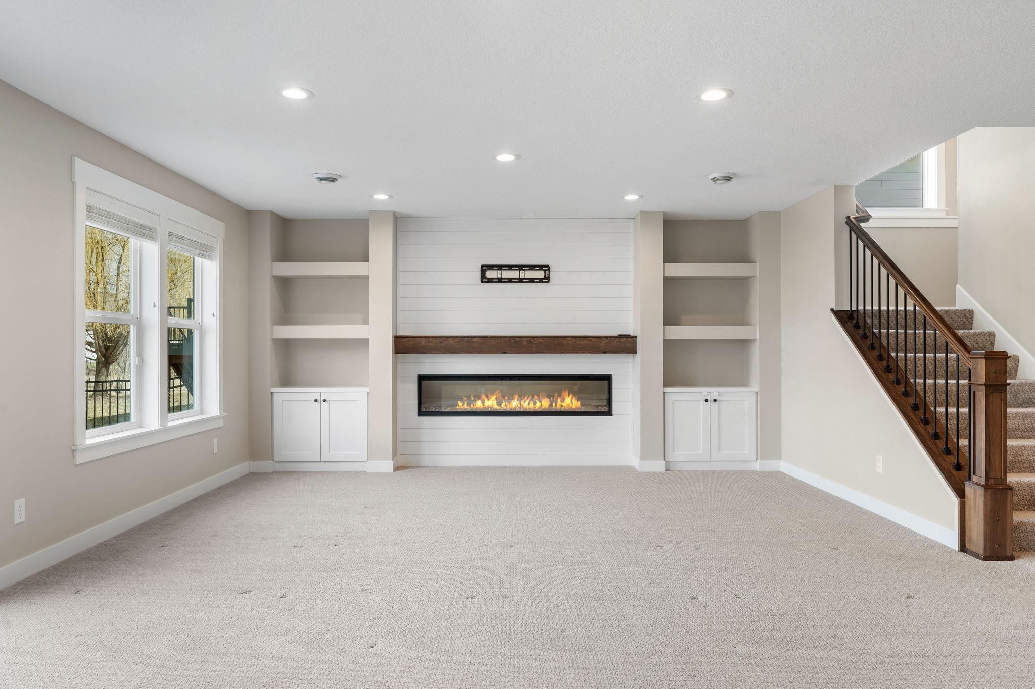 63-web-or-mls-18310 61st Ave N-63.jpg