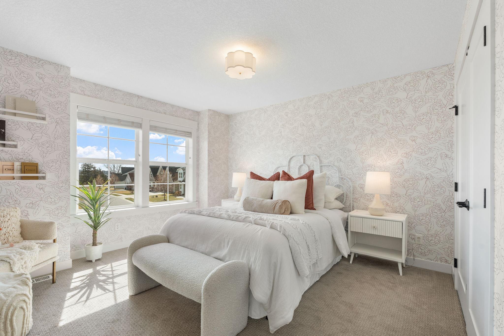 45-web-or-mls-18310 61st Ave N-45.jpg