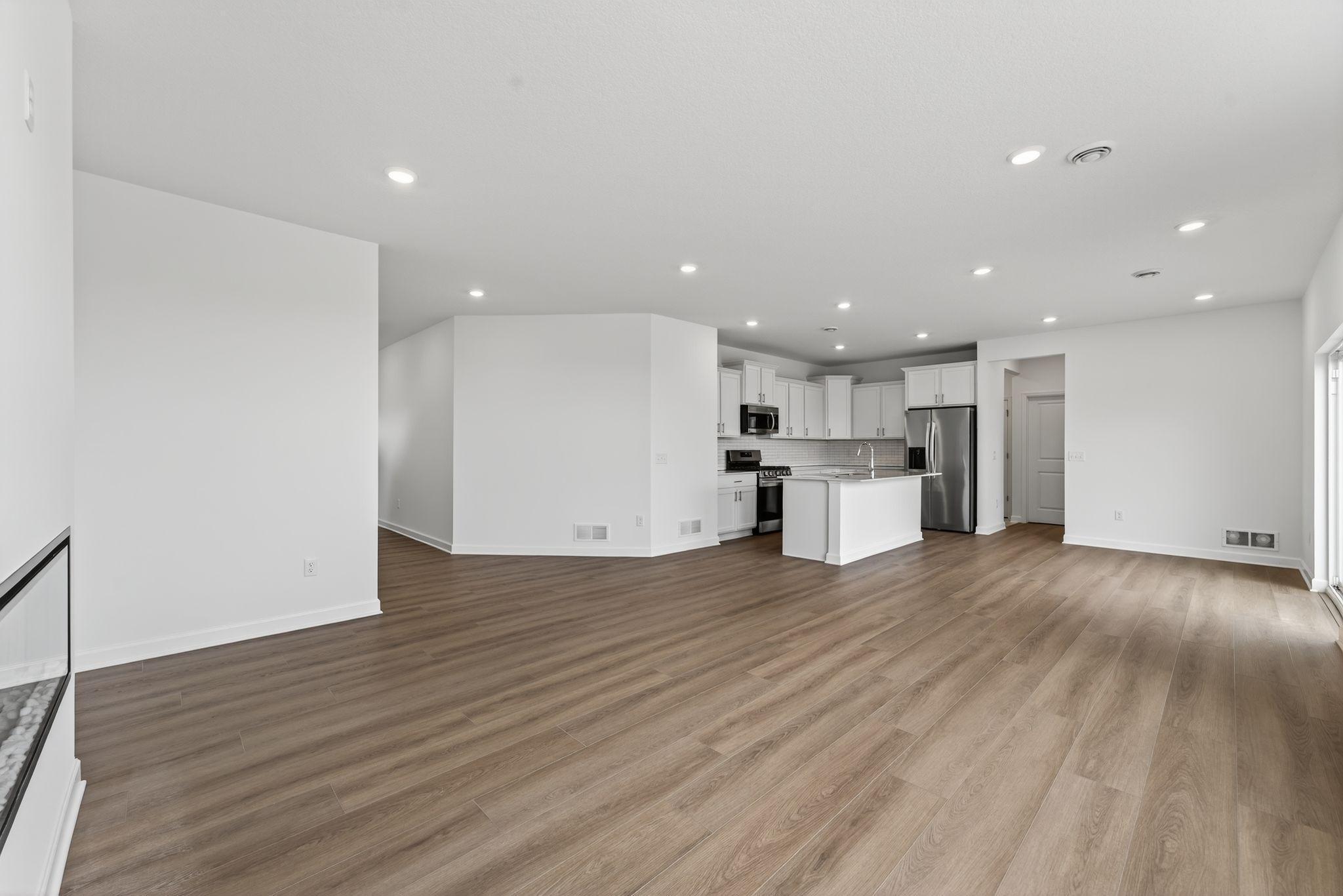 (Photo of a similar home, actual finishes may vary)