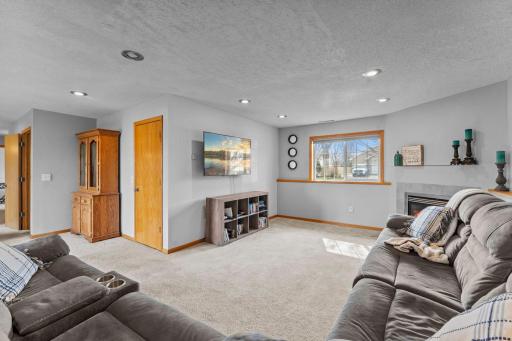 1106 Maplewood Avenue SW, Isanti, MN 55040