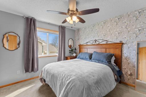 1106 Maplewood Avenue SW, Isanti, MN 55040