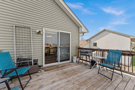 1106 Maplewood Avenue SW, Isanti, MN 55040