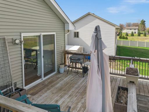 1106 Maplewood Avenue SW, Isanti, MN 55040