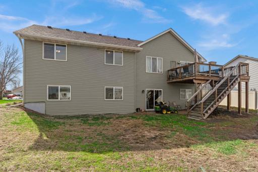 1106 Maplewood Avenue SW, Isanti, MN 55040
