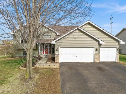 1106 Maplewood Avenue SW, Isanti, MN 55040