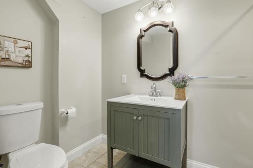 31-web-or-mls-2238_Berland_Pl_Saint_Paul_MN_036.jpg