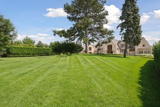 This property provides a serene retreat surrounded by nature, featuring abundant wildlife such as turkey and deer. With apple trees dotting the landscape, you’ll have a delightful touch of nature right at your doorstep.