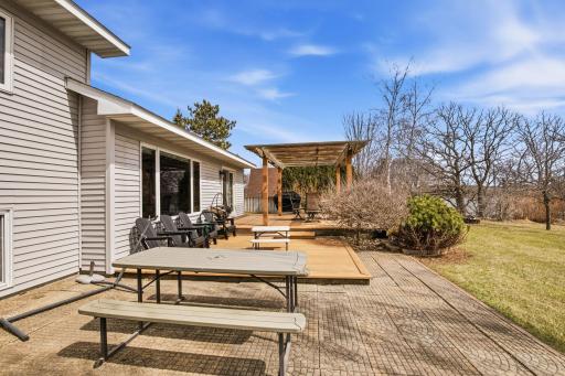 12323 212th Avenue NE, New London, MN 56273