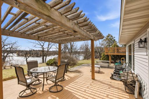 12323 212th Avenue NE, New London, MN 56273