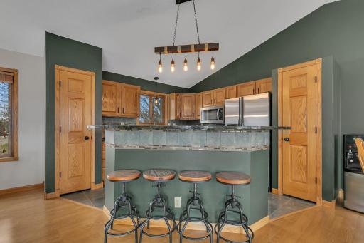 12323 212th Avenue NE, New London, MN 56273