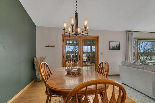 12323 212th Avenue NE, New London, MN 56273