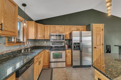 12323 212th Avenue NE, New London, MN 56273