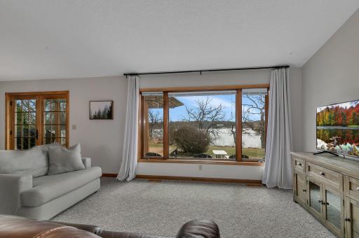 12323 212th Avenue NE, New London, MN 56273