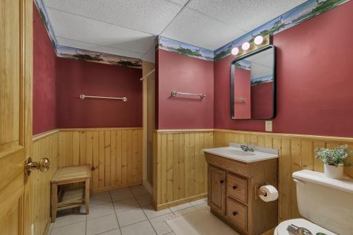 12323 212th Avenue NE, New London, MN 56273