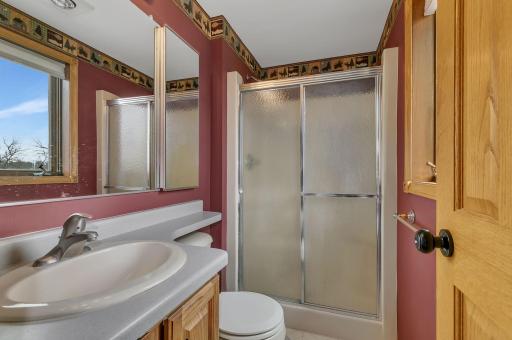 12323 212th Avenue NE, New London, MN 56273