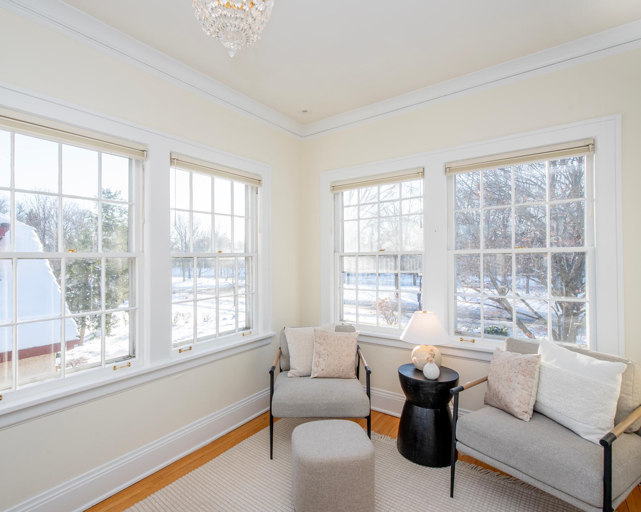 Light-filled sunroom/office