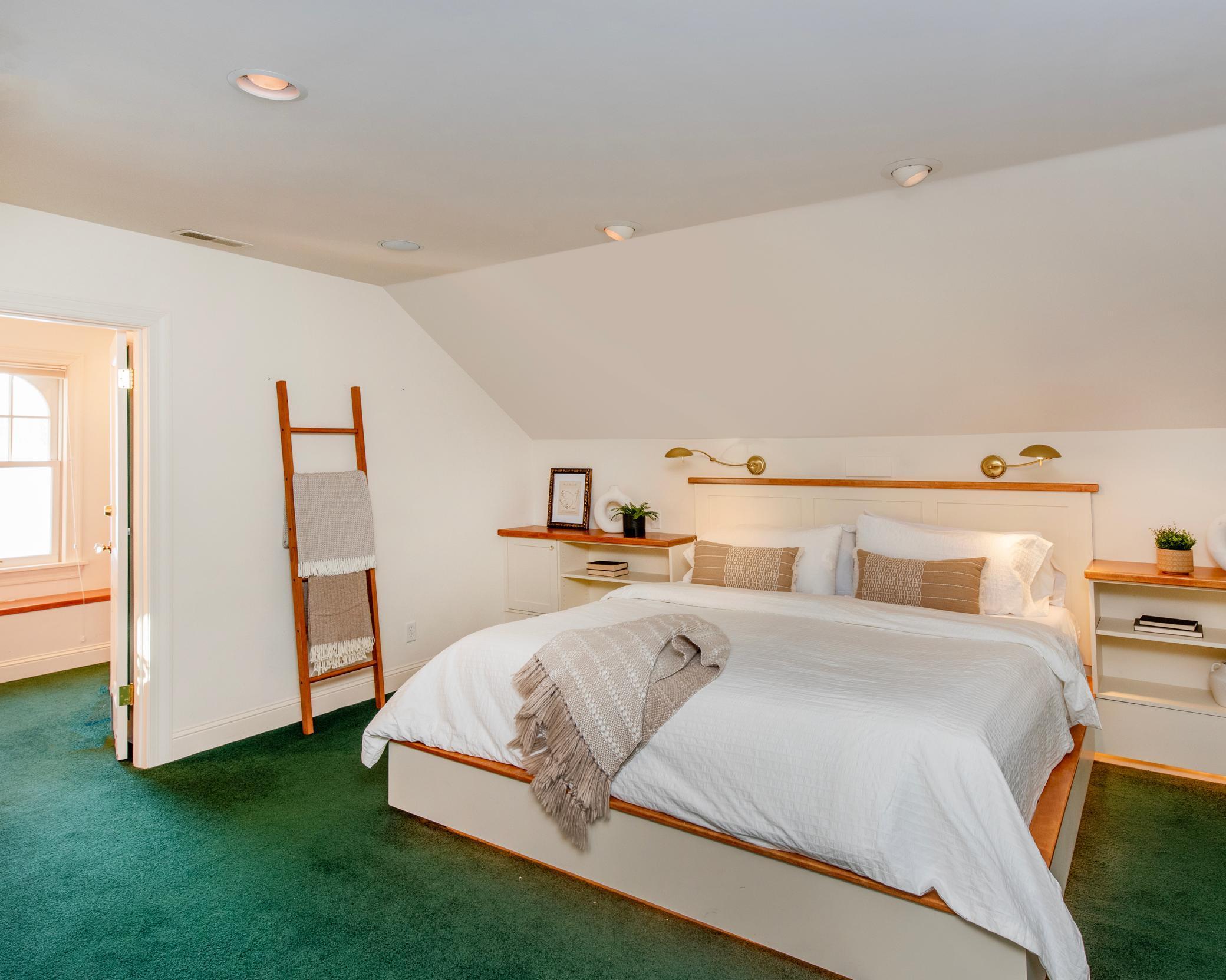 Exceptional lighting throughout