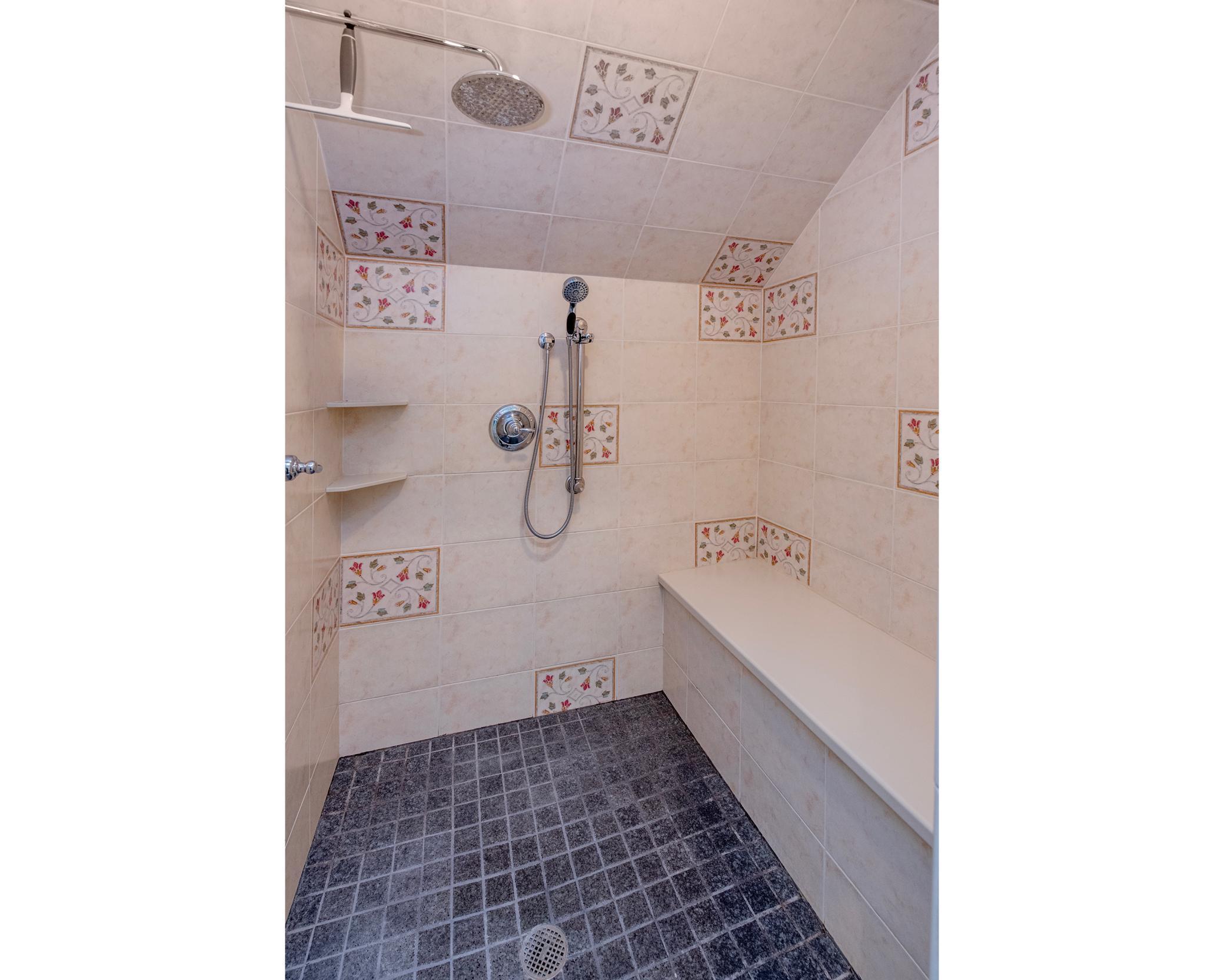 Revitalizing steam shower