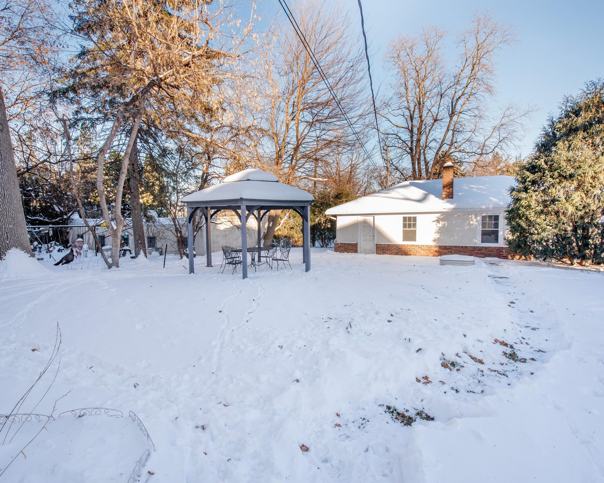 Like your personal WA Frost-esque patio