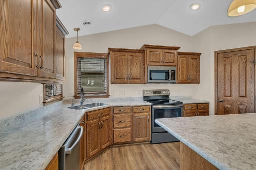 113 Glenview Loop, Saint Cloud, MN 56303