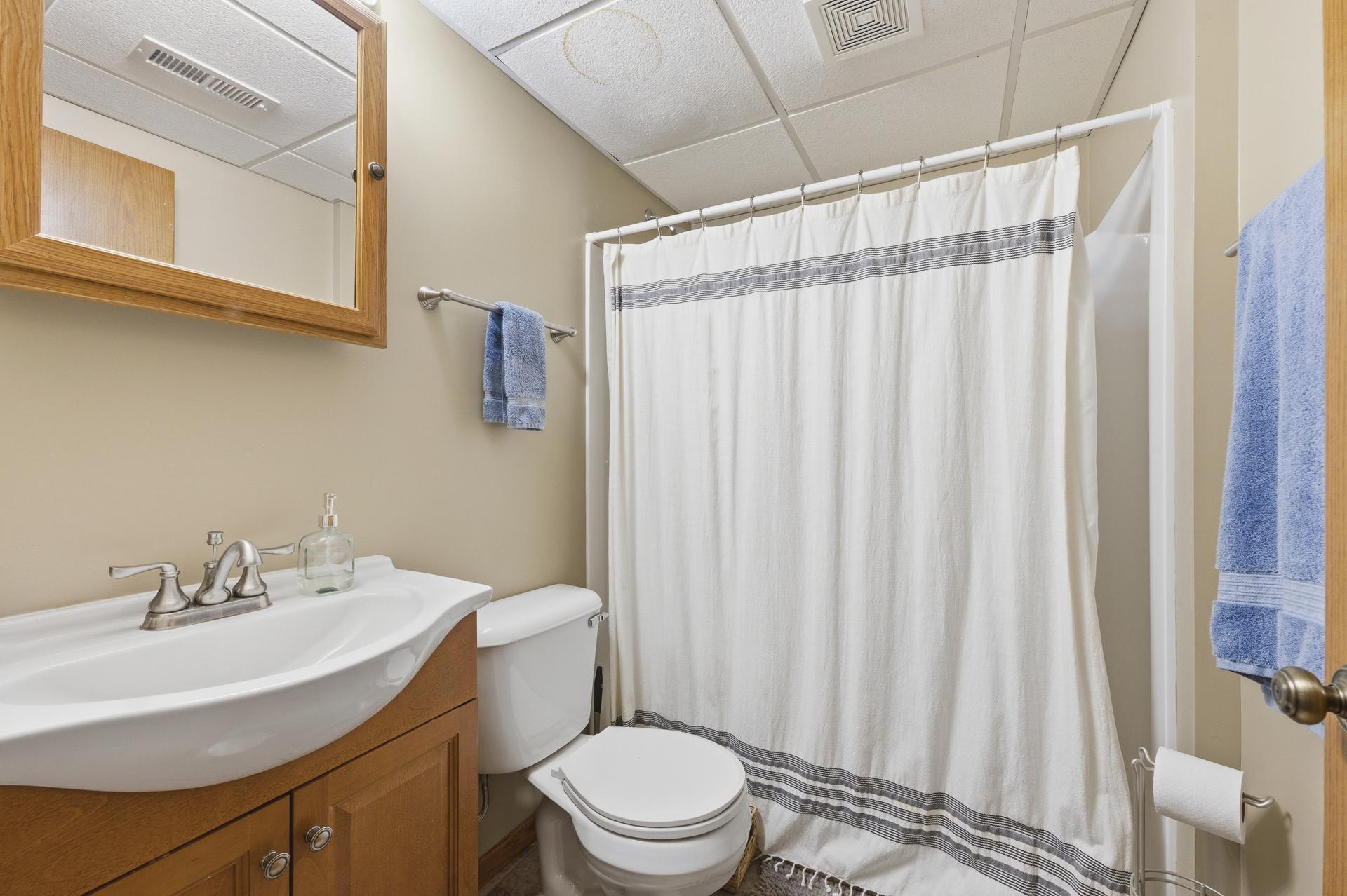 Lower Level 3/4 Bath