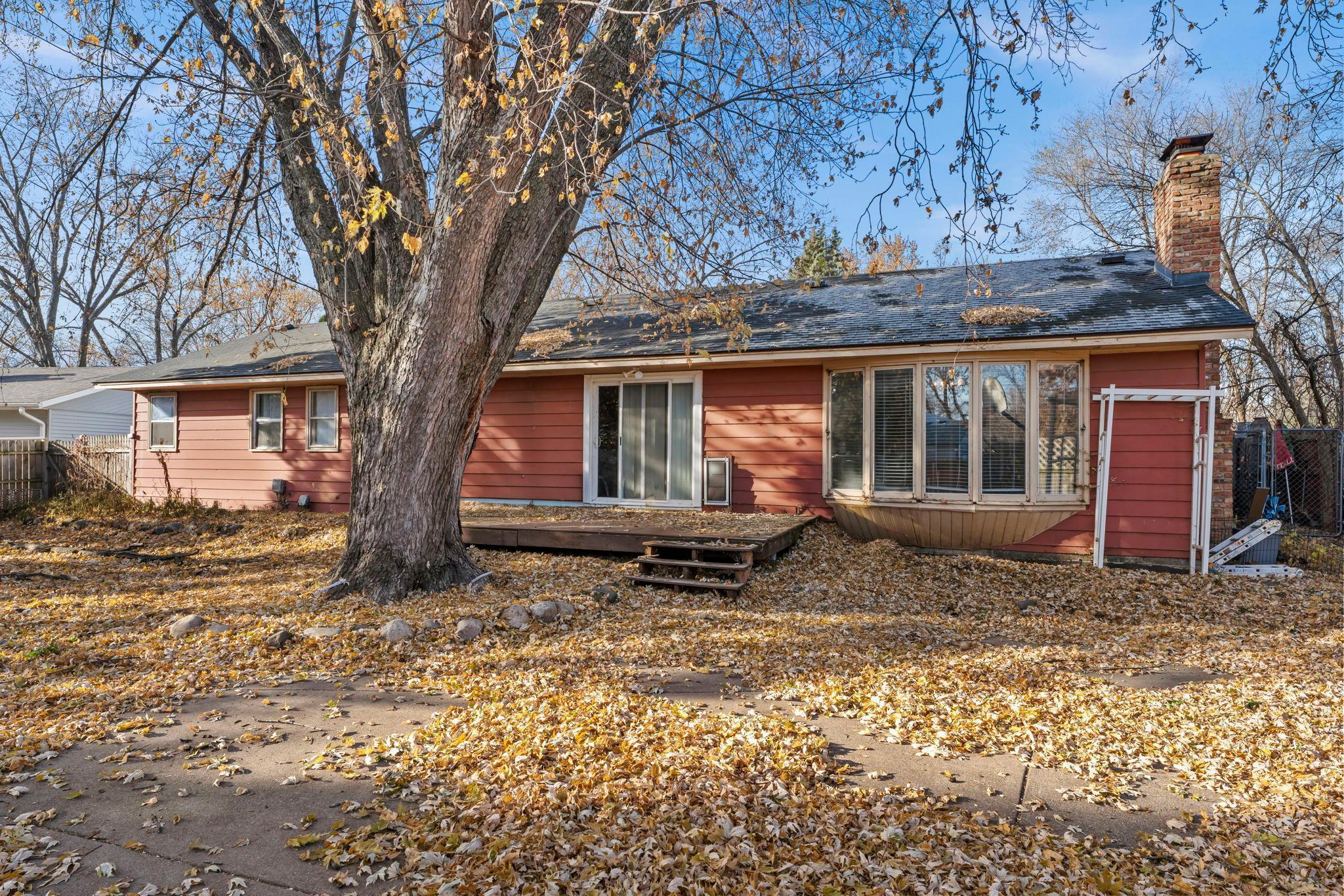 53-web-or-mls-10239 Raven St NW (13 of 317).jpg