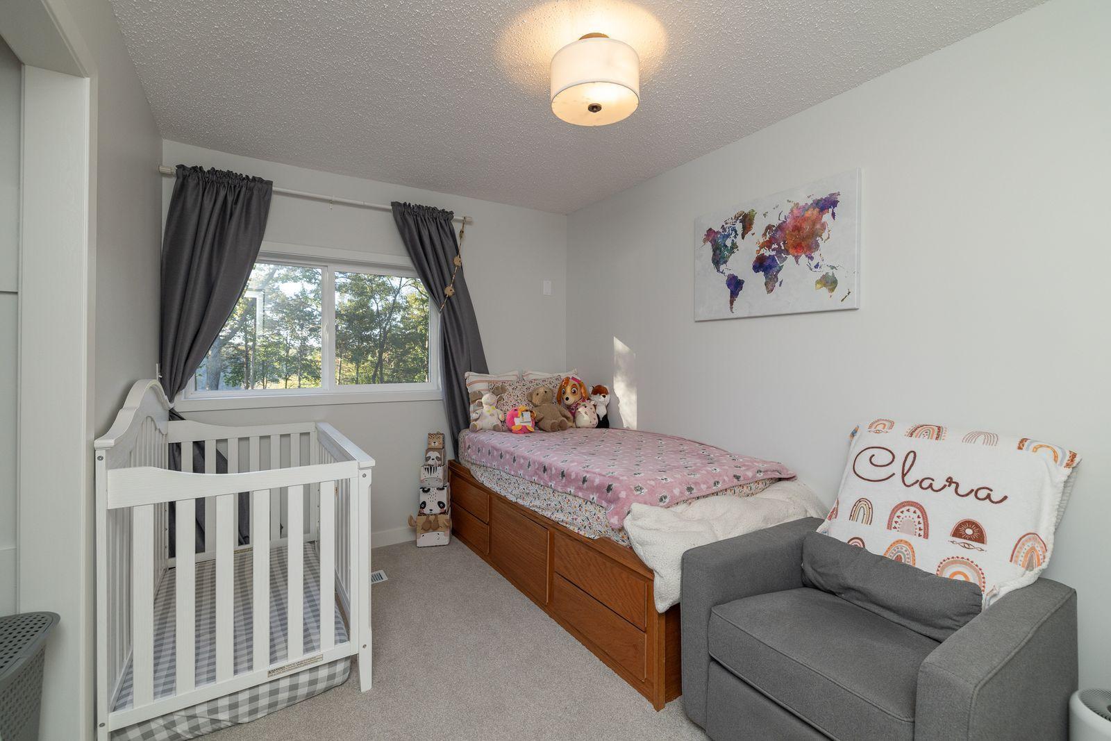 n9463 1323 bedroom 2.jpeg