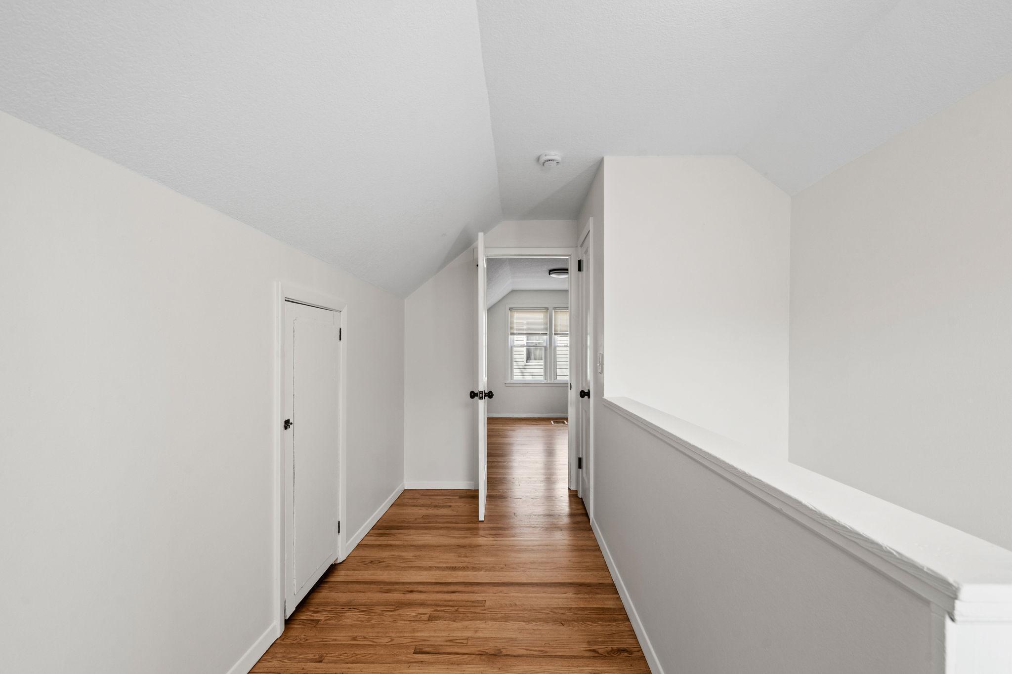 31-web-or-mls-3214 Dupont Ave-31.jpg