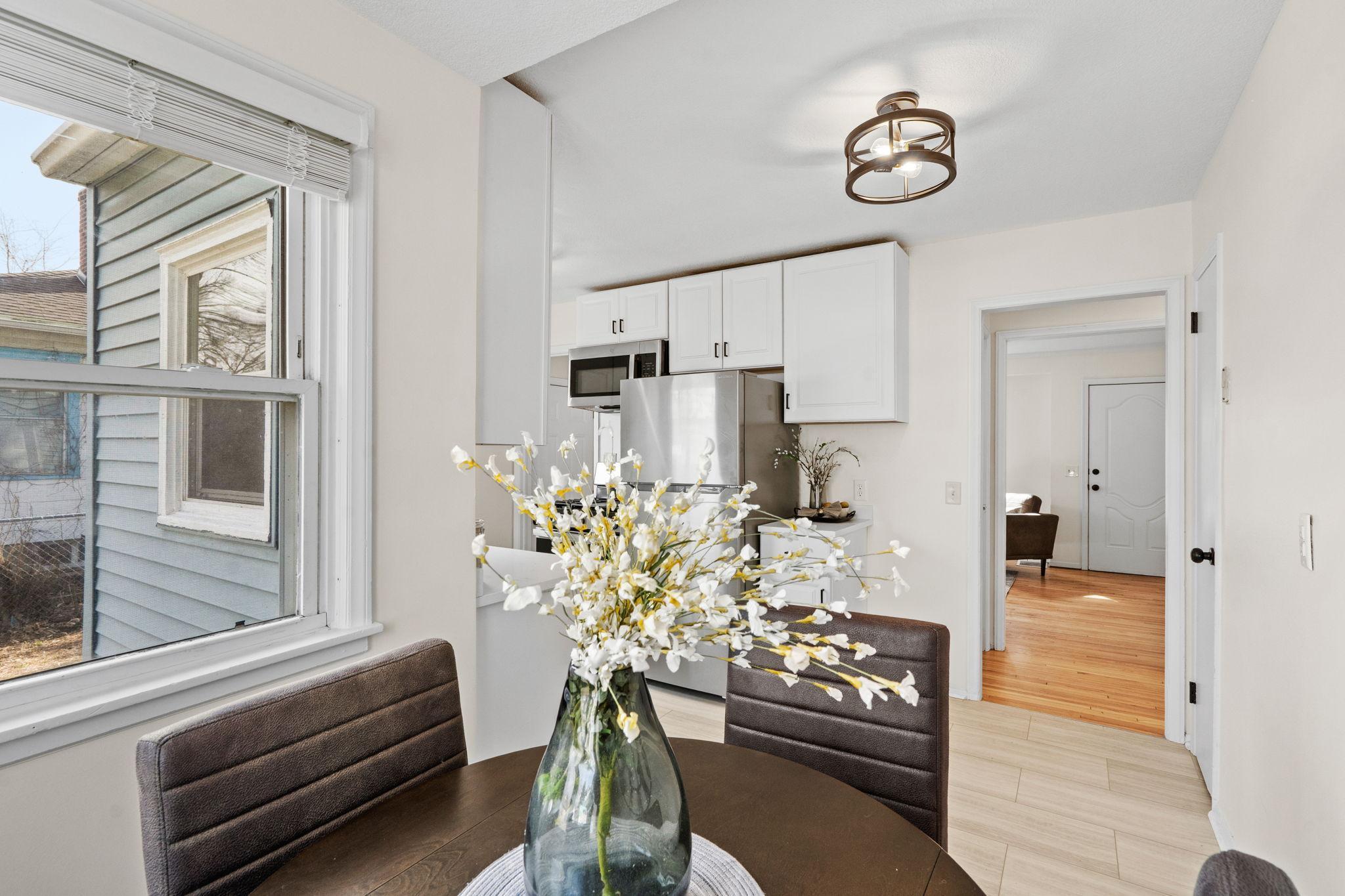 18-web-or-mls-3214 Dupont Ave-18.jpg