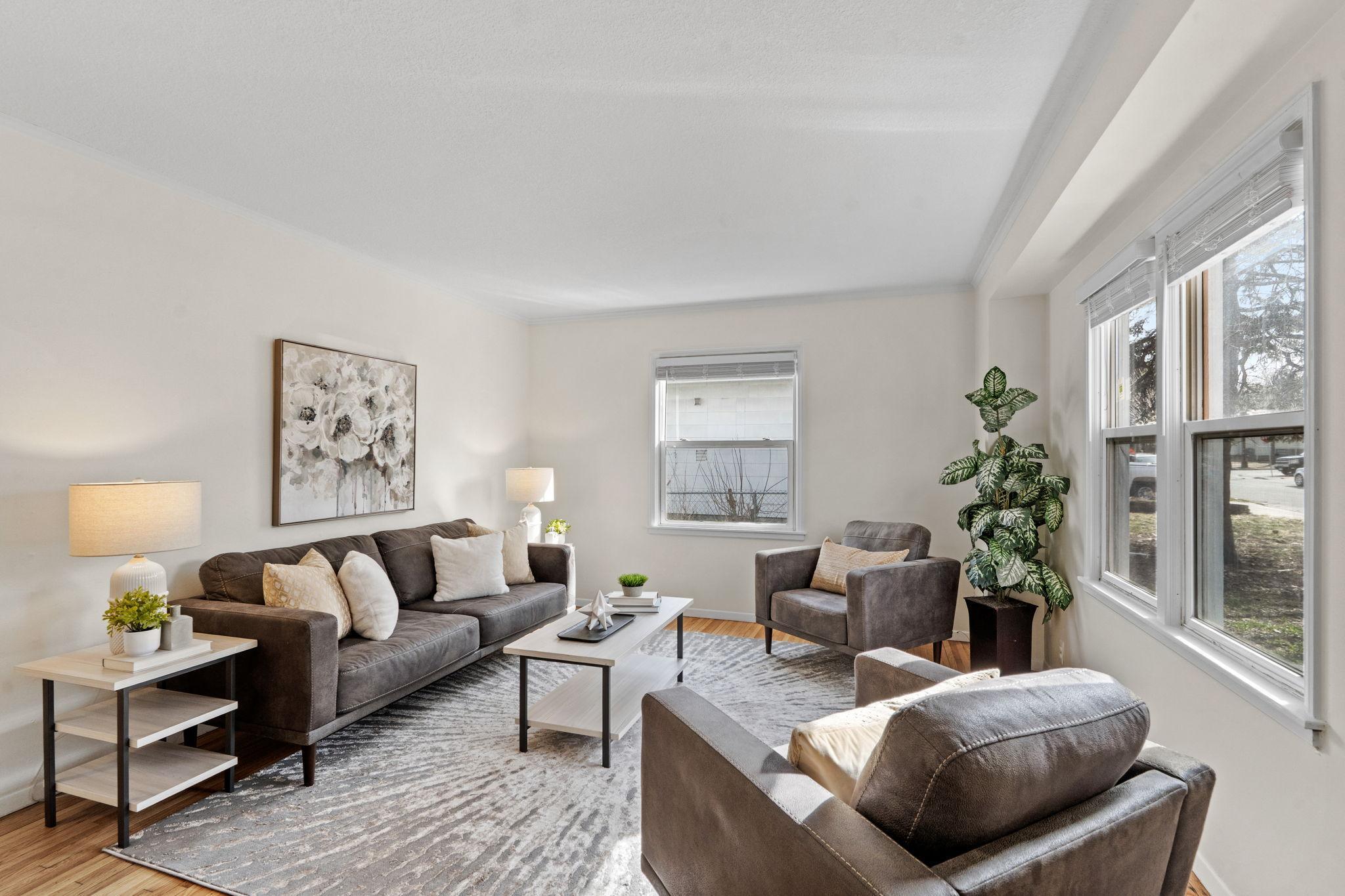 11-web-or-mls-3214 Dupont Ave-11.jpg