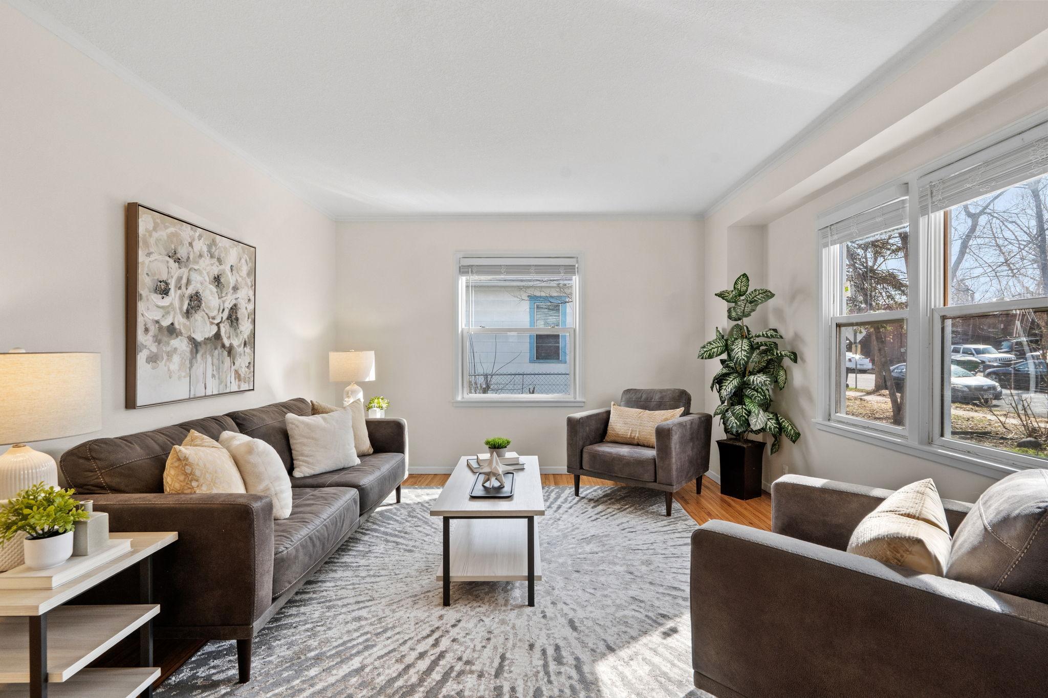 12-web-or-mls-3214 Dupont Ave-12.jpg