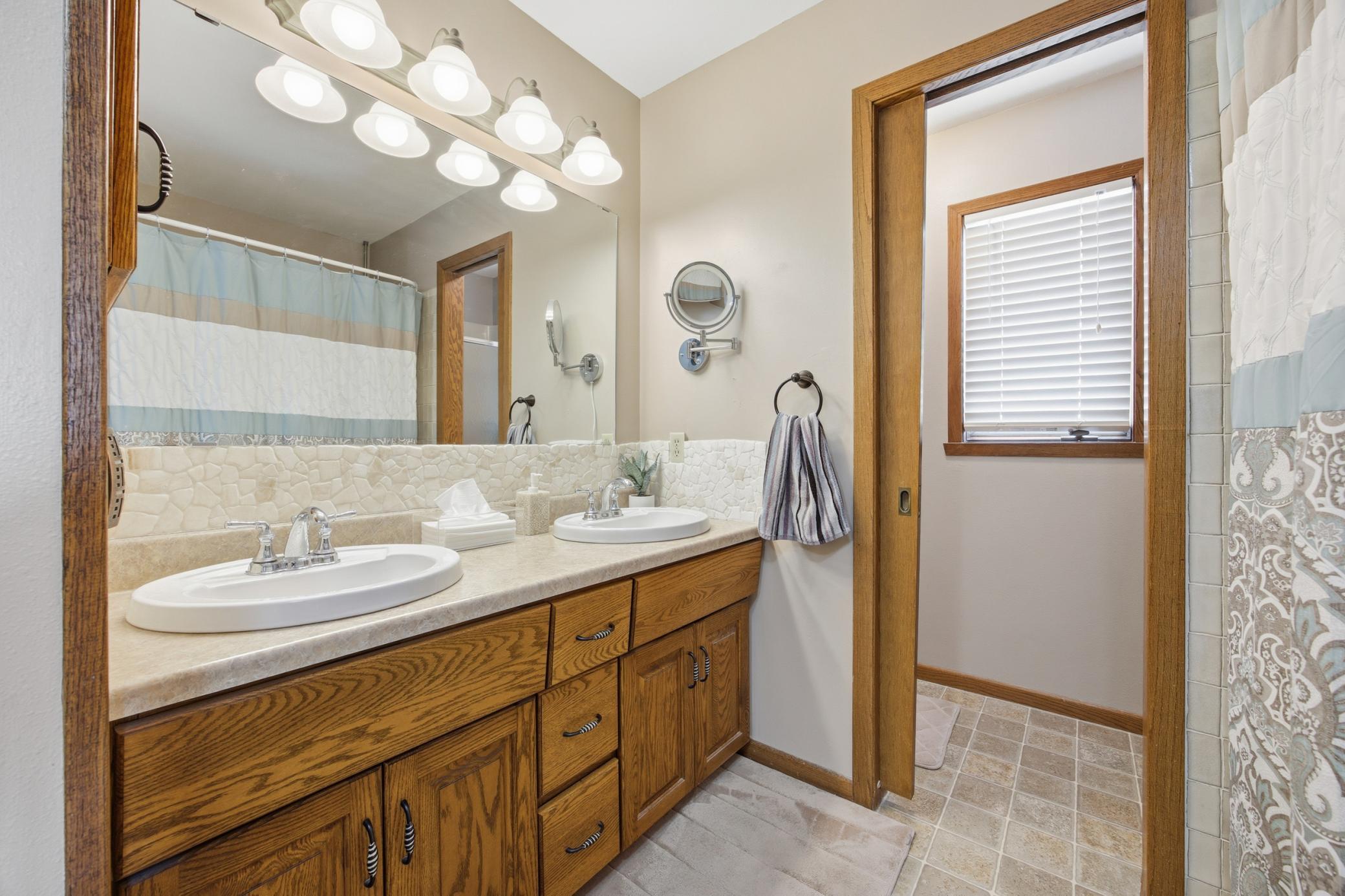 2nd Floor primary Bathroom