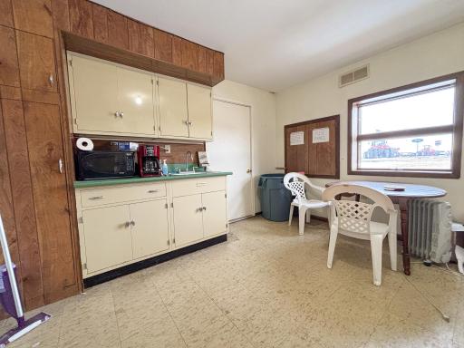 2066 College Way, Fergus Falls, MN 56537