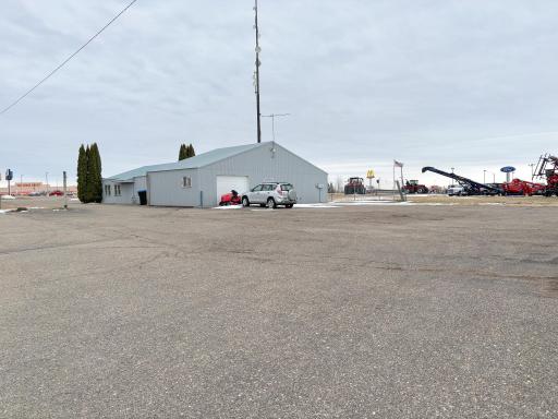 2066 College Way, Fergus Falls, MN 56537