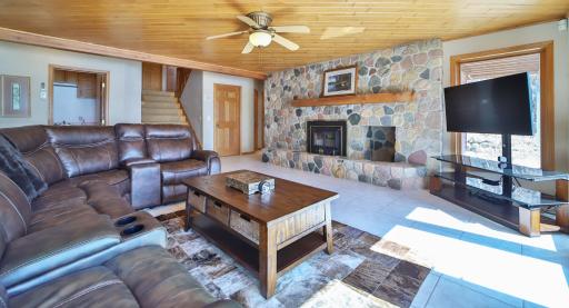 1569 Floan Point Road, Brainerd, MN 56401