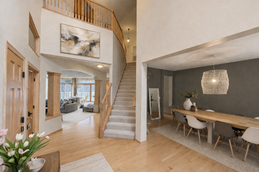 18412 Pathfinder Drive, Eden Prairie, MN 55347