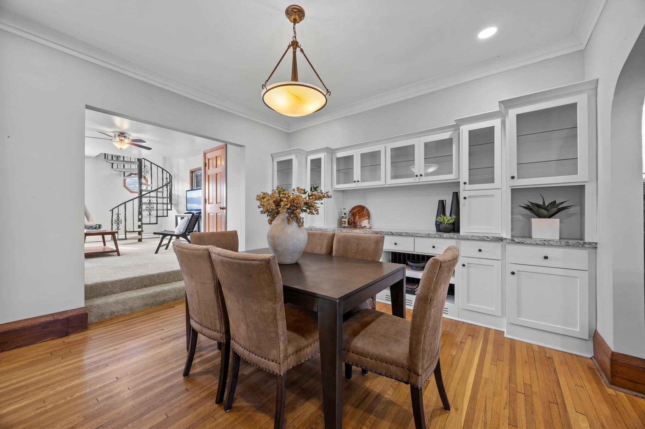 Dining room to family room view