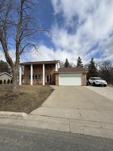 417 Meredith Road, Albert Lea, MN 56007