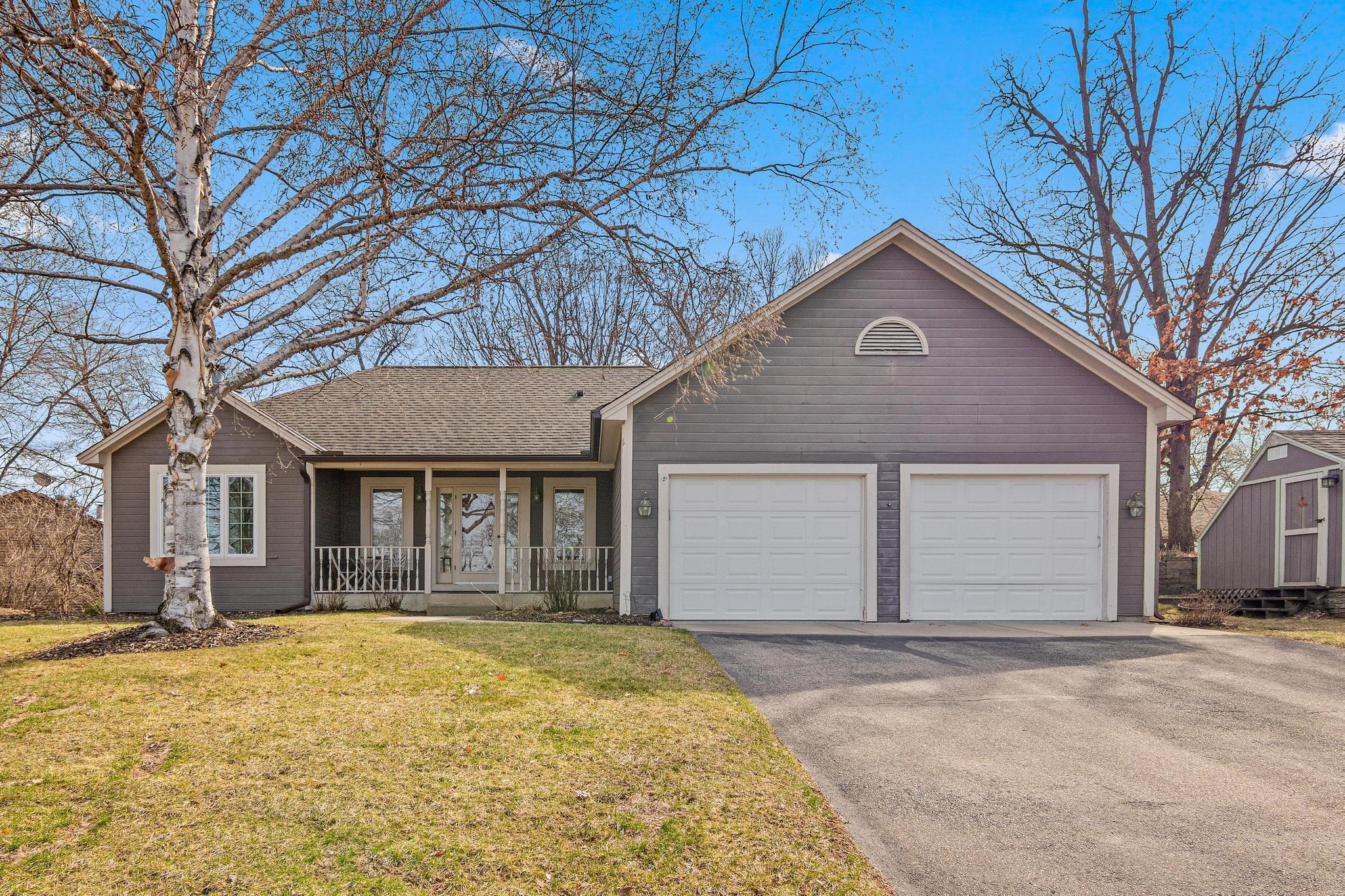 Welcome to 17180 Jordan Ct, Lakeville!