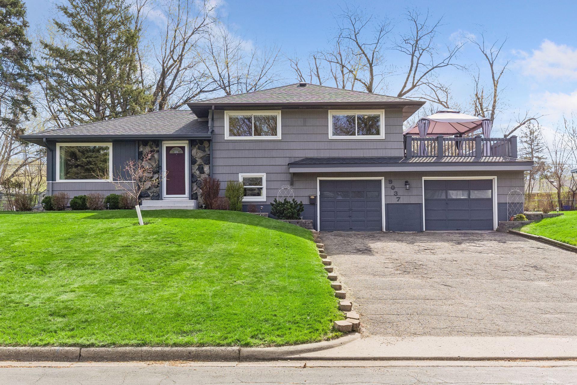 9037 Emerson Avenue South - Spacecrafting - 0002.jpg