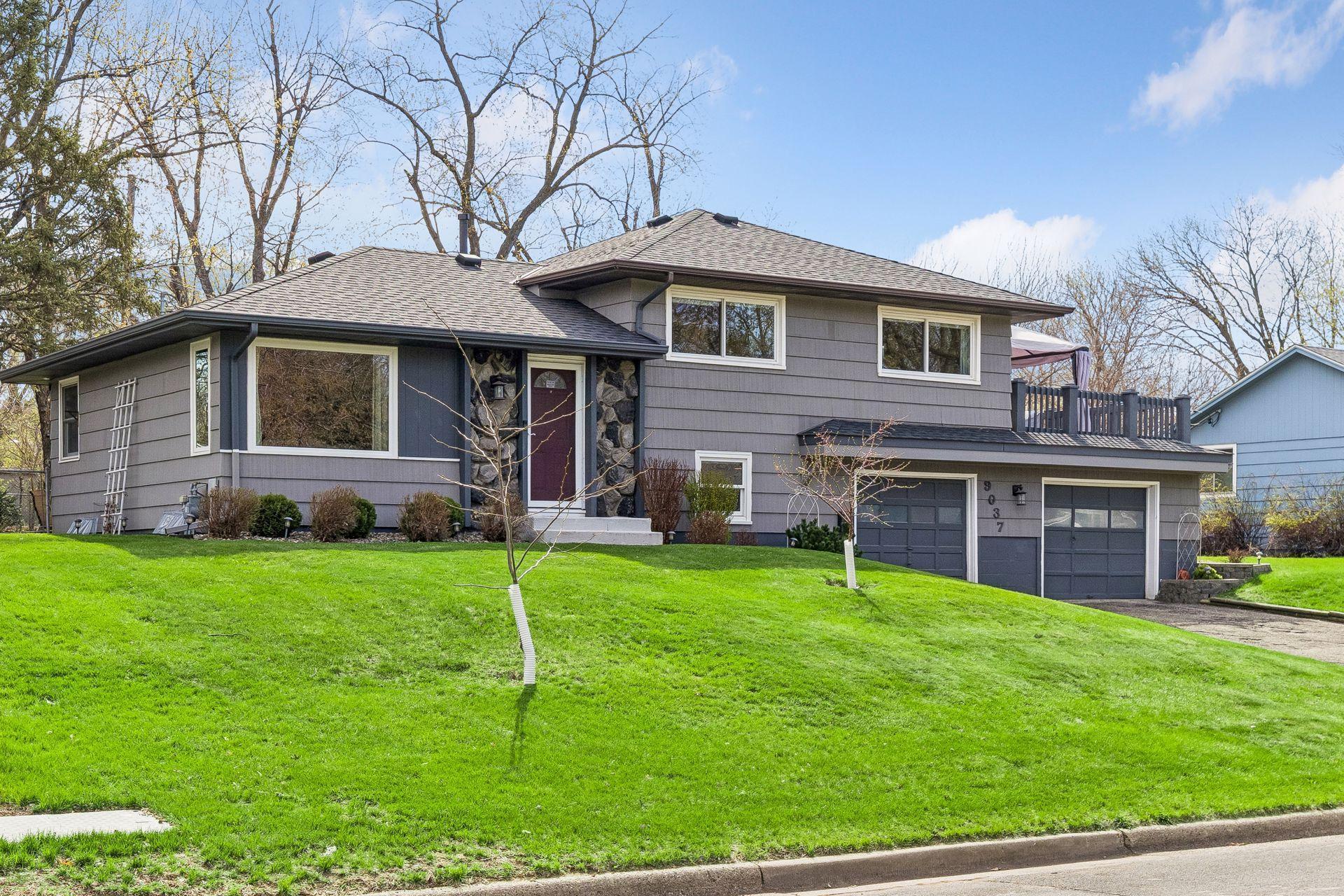 9037 Emerson Avenue South - Spacecrafting - 0003.jpg