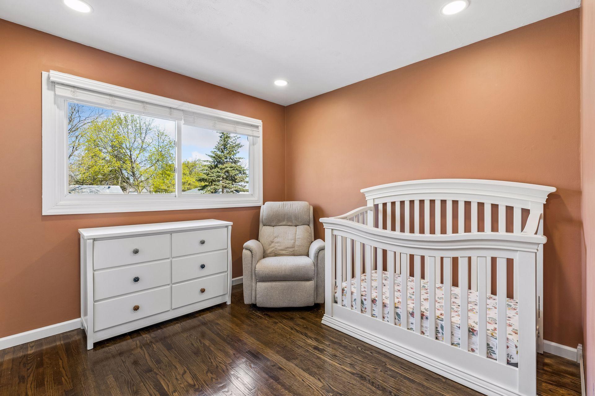 9037 Emerson Avenue South - Spacecrafting - 0016.jpg