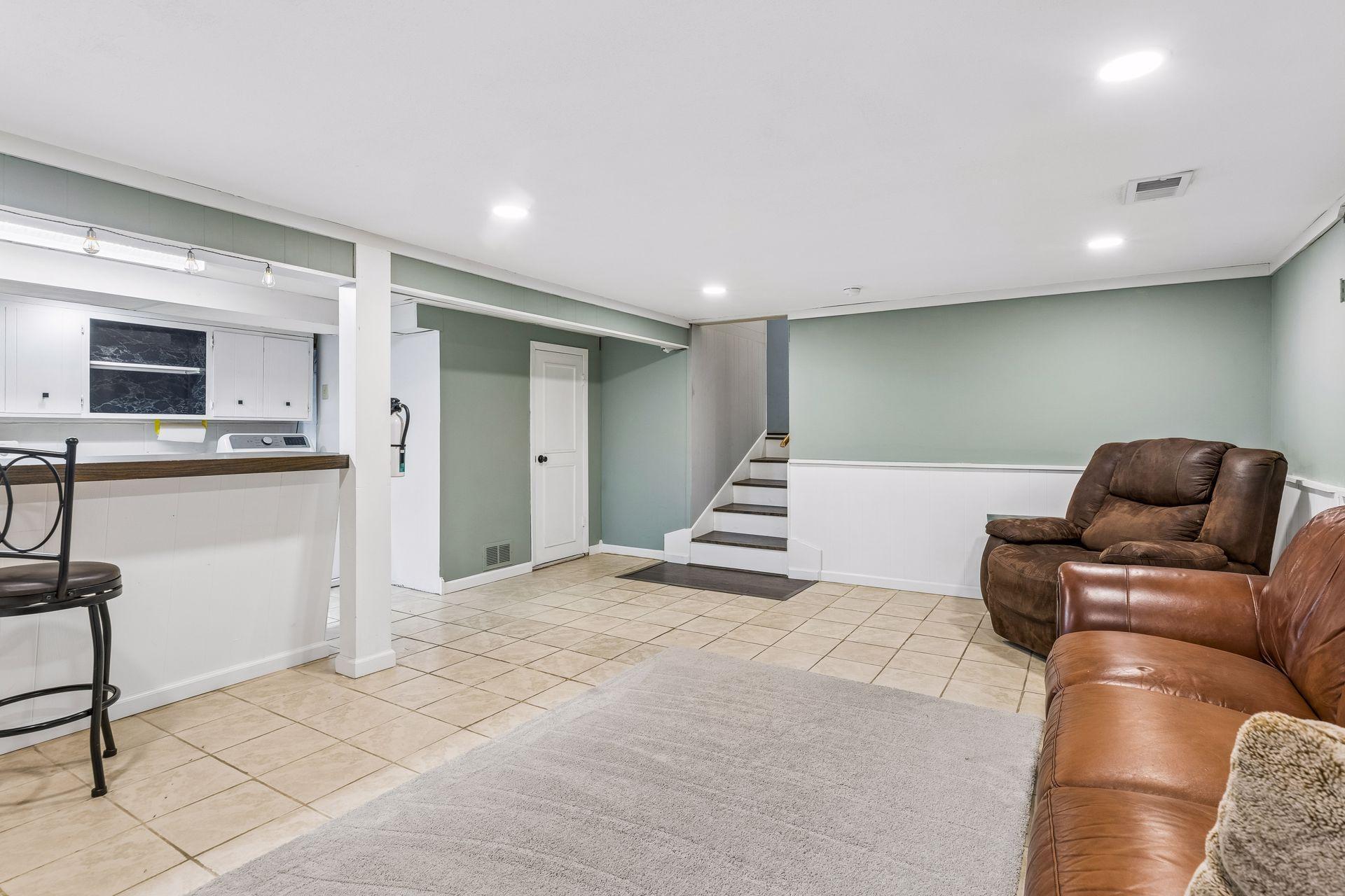 9037 Emerson Avenue South - Spacecrafting - 0029.jpg